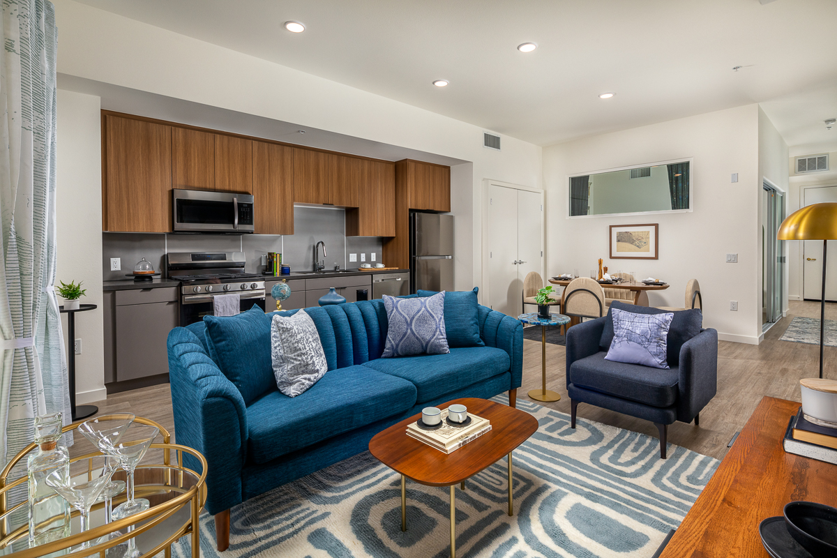 Magnolia_broadway_apartments_long_beach_Int_One_Bedroom_Living_Kitchen_Dining
